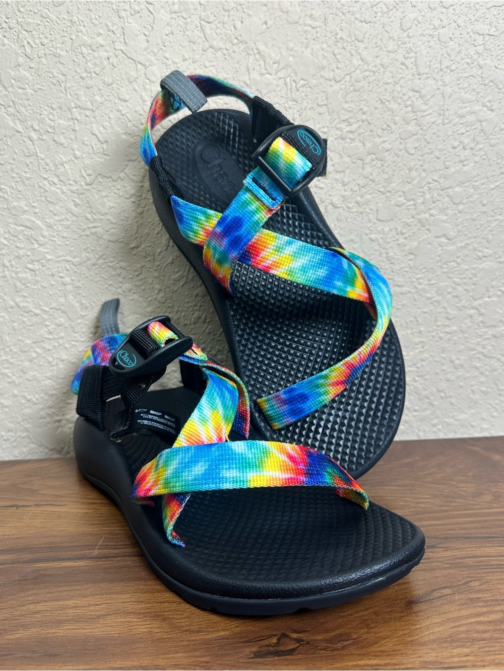 Chaco Kids' Z/1 EcoTread Sandals Vibrant Rainbow Tie-Dye Hiking Red Blue Size 3